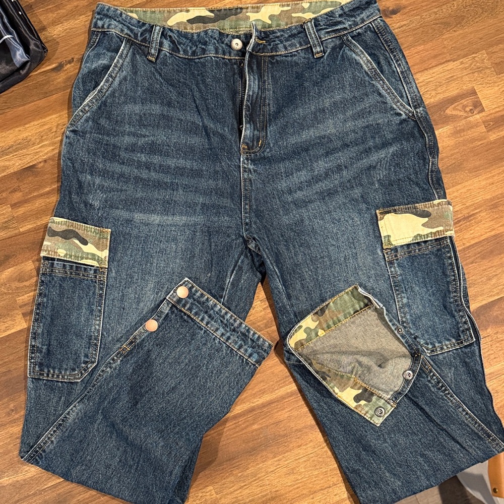 Men's Blue Denim Cargo Pants with Camouflage Details
